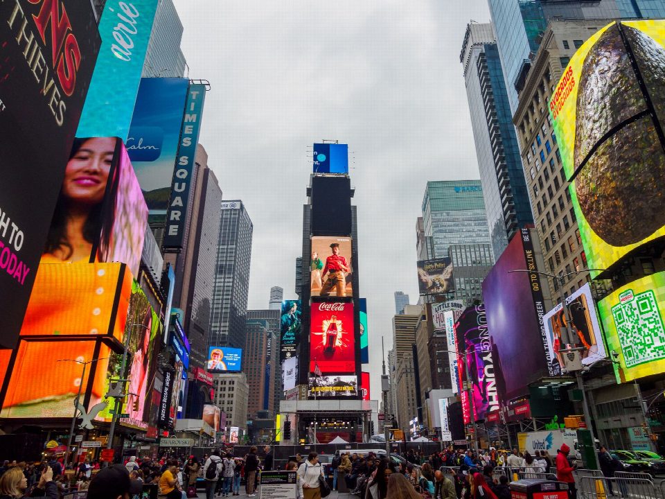How to advertise your event in the USA: practical guide marketing